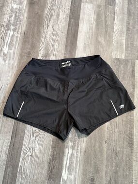 Marika - Athletic Women's Black Running Shorts Size Medium